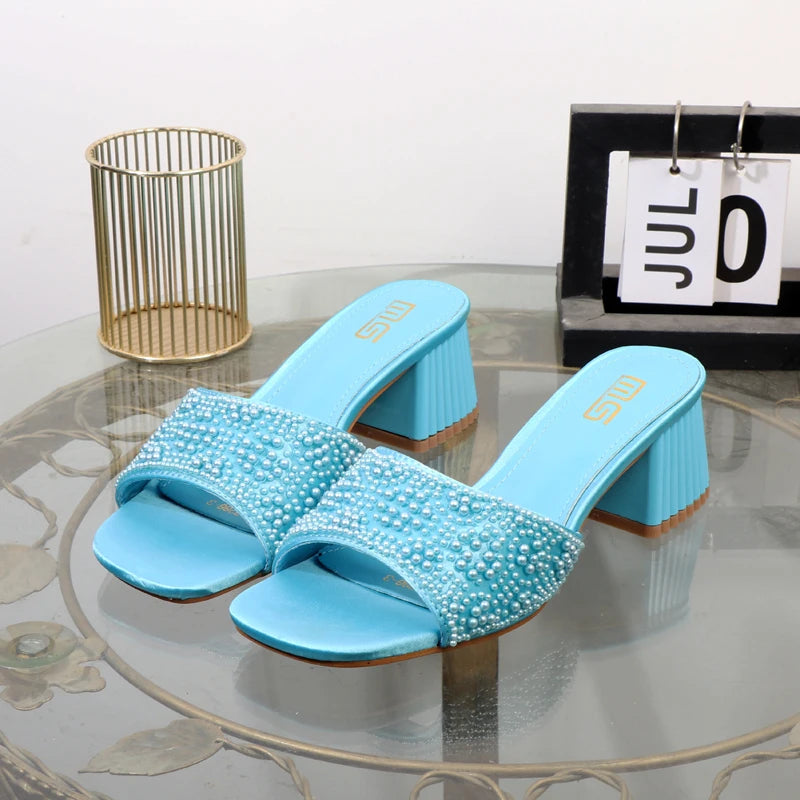 Sandalias de tacón grueso elegantes para mujer