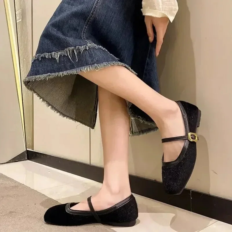 Zapatos Mary Jane planos de moda para mujer – cómodos y elegantes