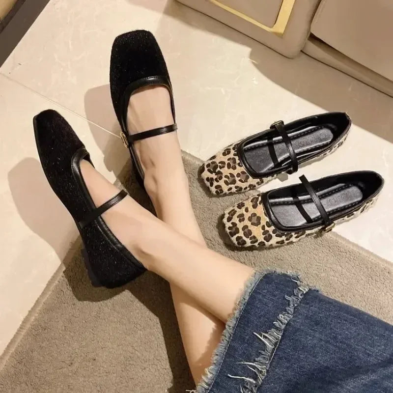 Zapatos Mary Jane planos de moda para mujer – cómodos y elegantes