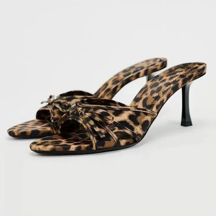 Sandalias de tacón alto delgado para mujer – elegantes y versátiles