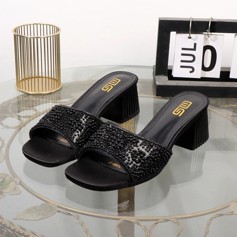 Sandalias de tacón grueso elegantes para mujer