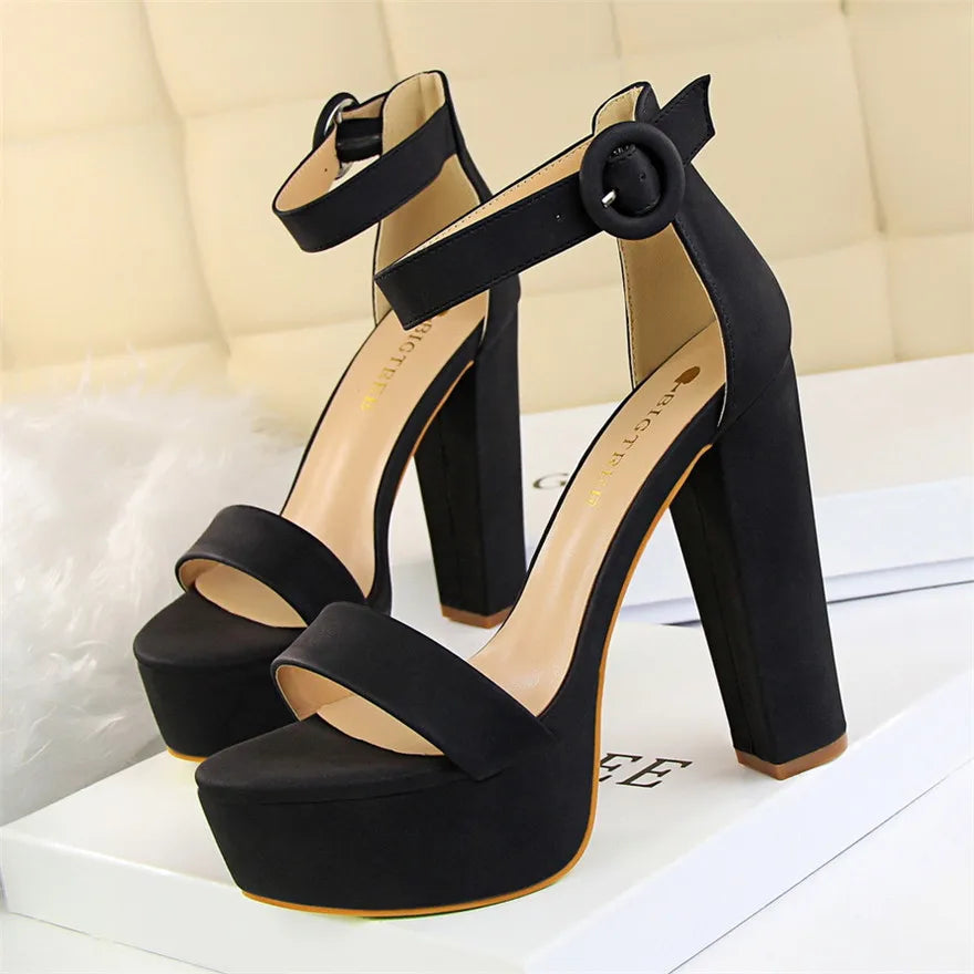 Sandalias de plataforma elegantes para mujer | Tacones altos con punta abierta y hebilla.