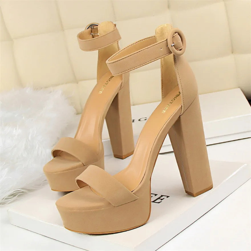 Sandalias de plataforma elegantes para mujer | Tacones altos con punta abierta y hebilla.