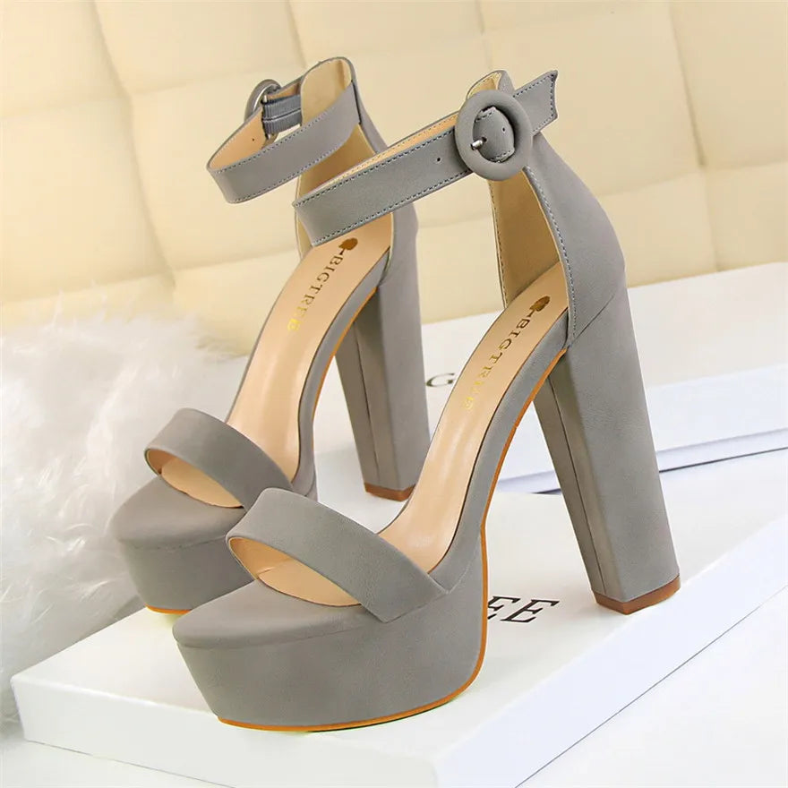 Sandalias de plataforma elegantes para mujer | Tacones altos con punta abierta y hebilla.