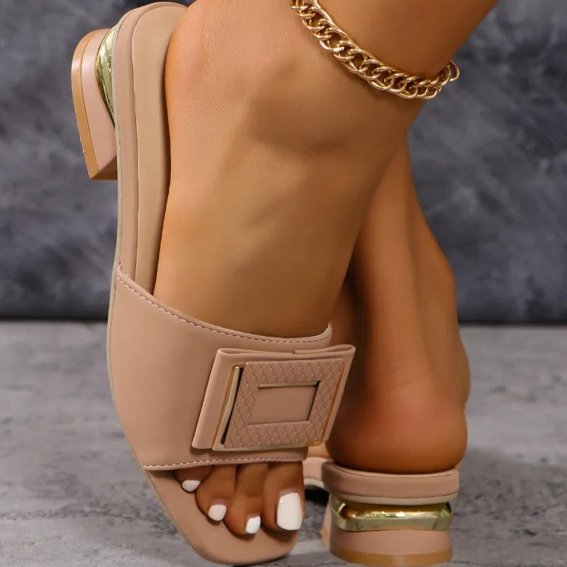Sandalias femeninas antideslizantes de tacón bajo – Estilo chic y versátil