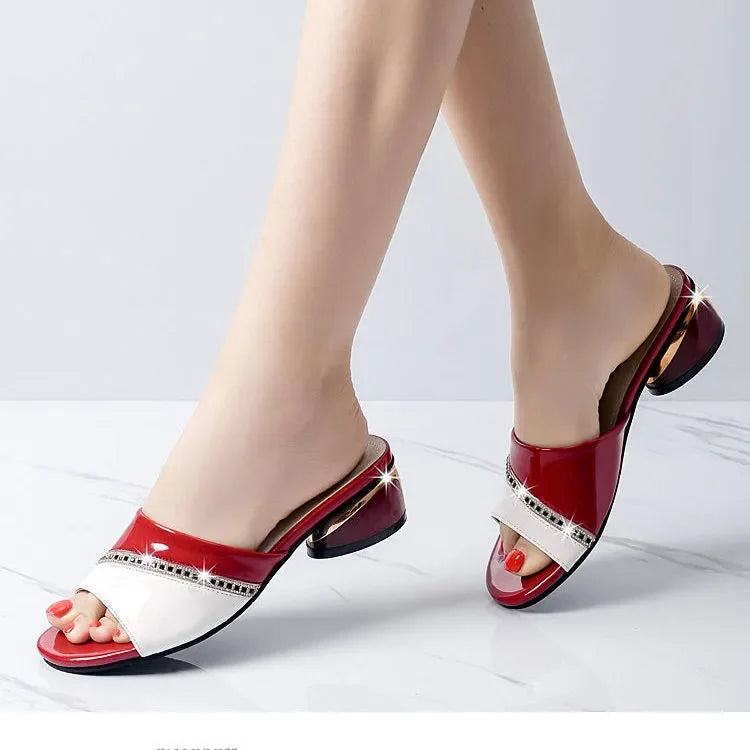 Sandalias elegantes de mujer - Tacón alto con punta abierta y diseño clásico