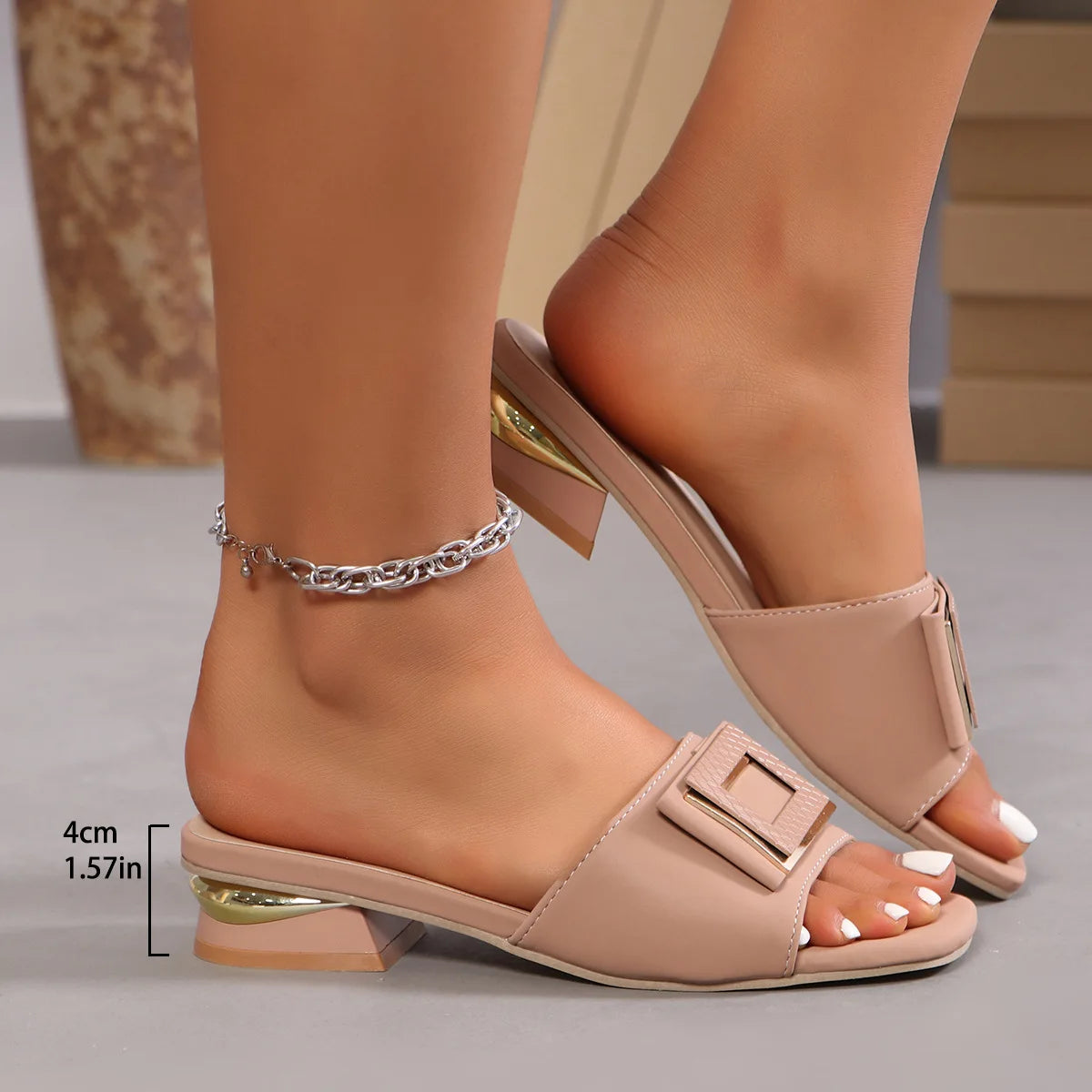 Sandalias femeninas antideslizantes de tacón bajo – Estilo chic y versátil