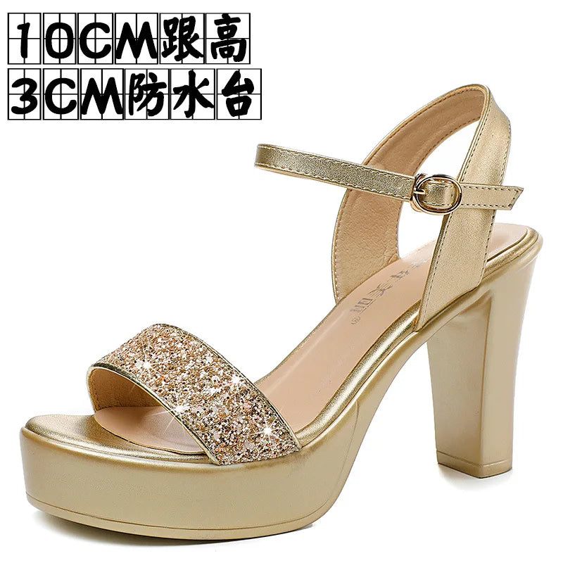 Sandalias brillantes para mujer – de diseñador, con tacón grueso y plataforma.