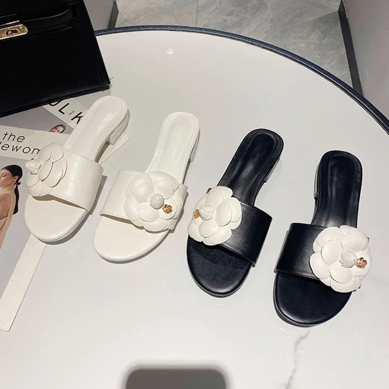 Zapatillas de diseño con flor de Camelia para Mujer, Sandalias de verano de tacón bajo