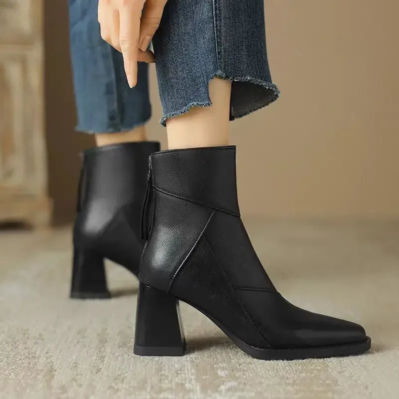 Botines Chelsea para mujer con tacón medio y punta estrecha. Elegantes, modernos y versátiles