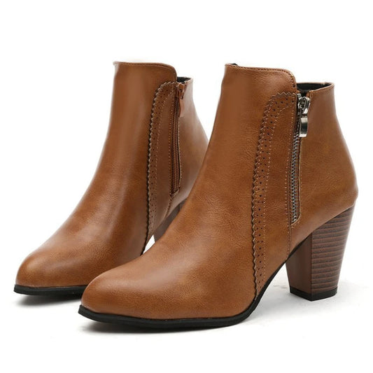 Botines de mujer con tacón grueso – cómodos, modernos y con cremallera.
