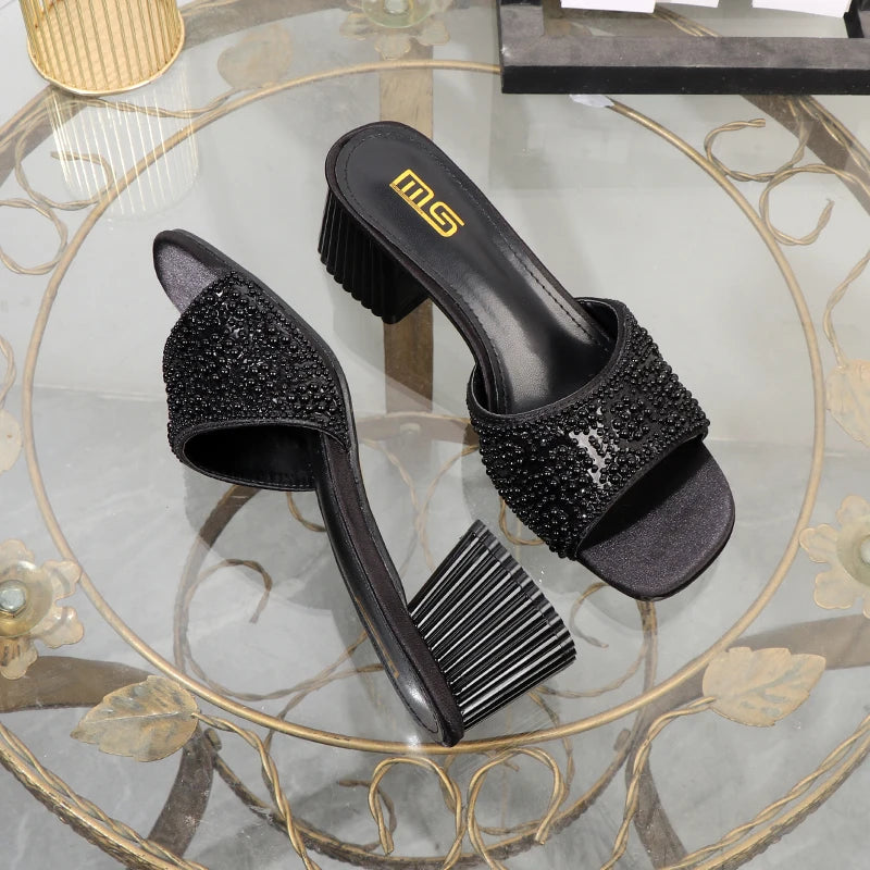 Sandalias de tacón grueso elegantes para mujer