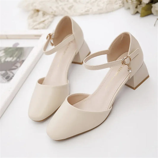 Zapatos de tacón cuadrado con perlas – elegantes y cómodos para mujer