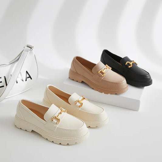 Zapatos mocasines de mujer cómodos | Flats con suela gruesa y hebilla metálica de moda.