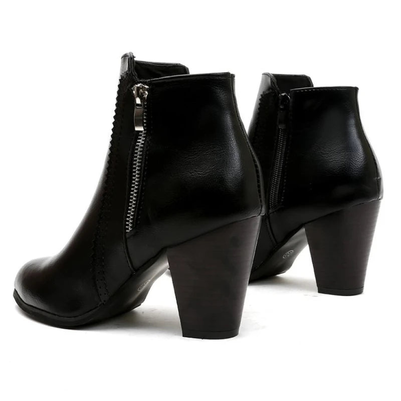 Botines de mujer con tacón grueso – cómodos, modernos y con cremallera.