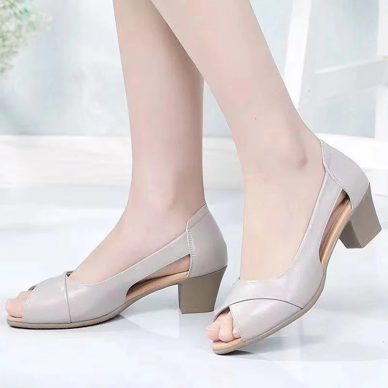 Sandalias de tacón para mujer con punta abierta. Elegantes, cómodas y modernas