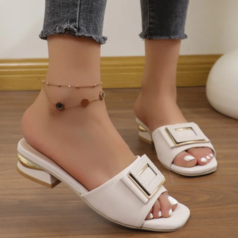 Sandalias femeninas antideslizantes de tacón bajo – Estilo chic y versátil