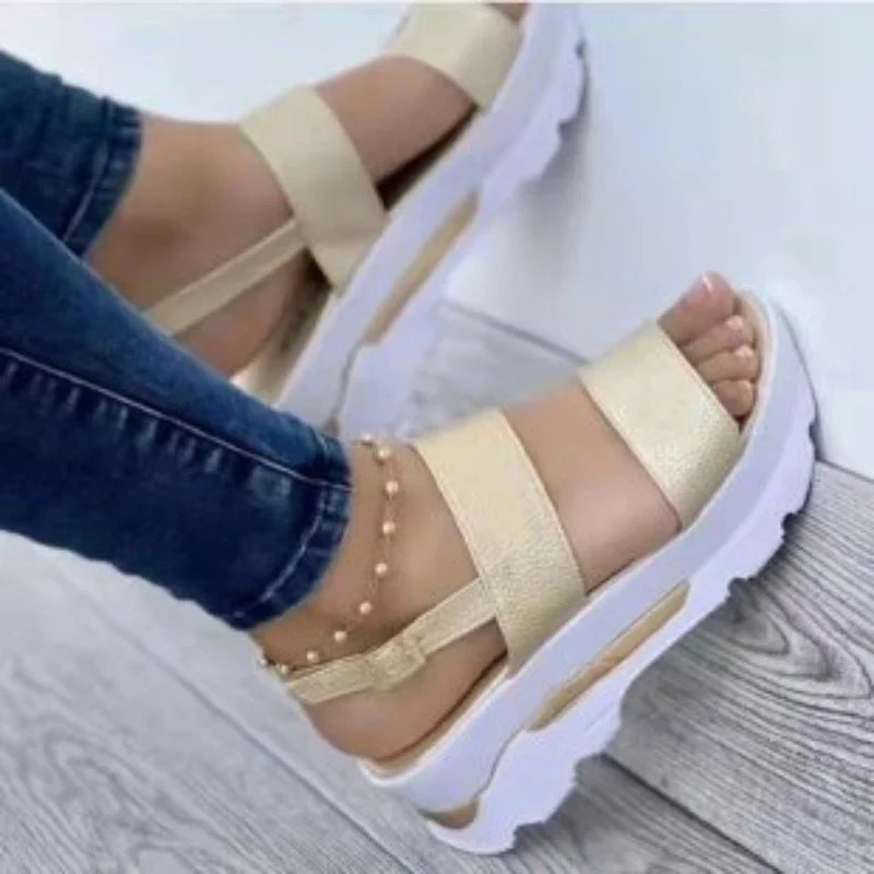 Sandalias de Plataforma con Suela Gruesa y Correa – Estilo Casual de Verano