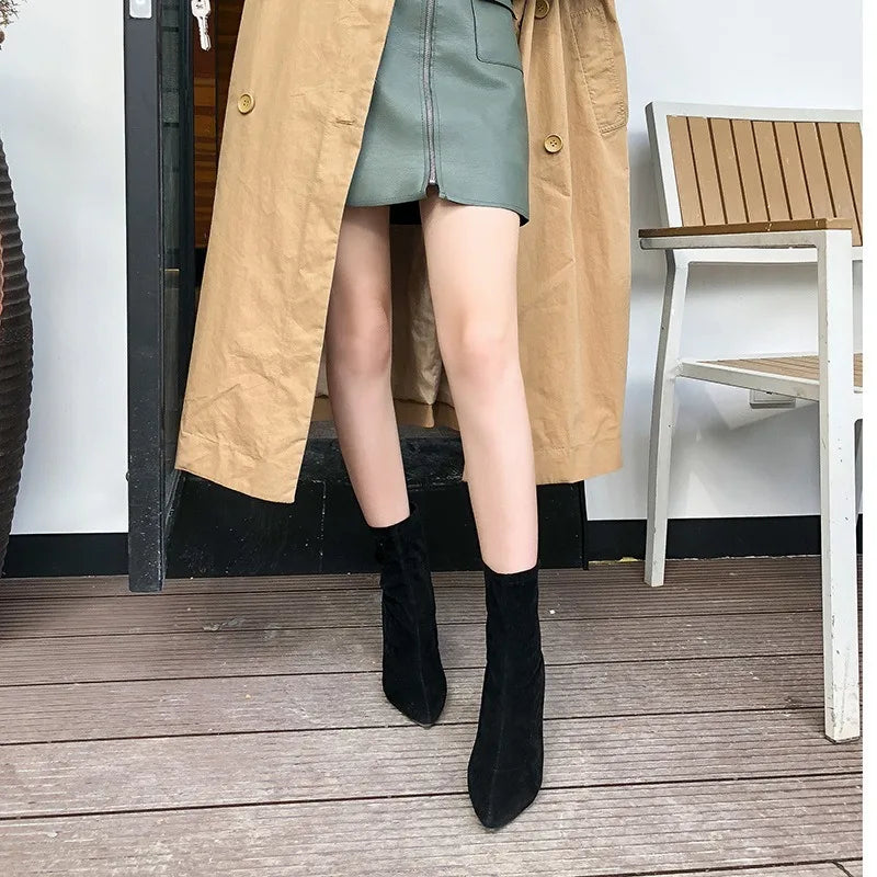 Botines elegantes de ante para mujer – Chelsea con tacón alto