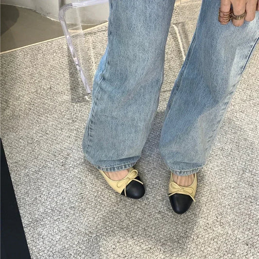 Bailarinas clásicas de mujer con diseño bicolor | Flats cómodos para uso diario.