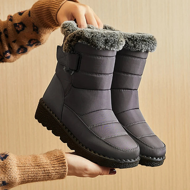 Botas de nieve impermeables para mujer – cálidas y antideslizantes.
