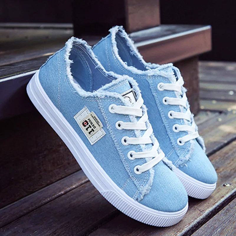 Zapatillas planas de mujer – estilo casual para primavera y verano.