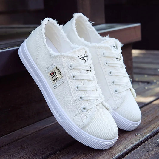 Zapatillas planas de mujer – estilo casual para primavera y verano.