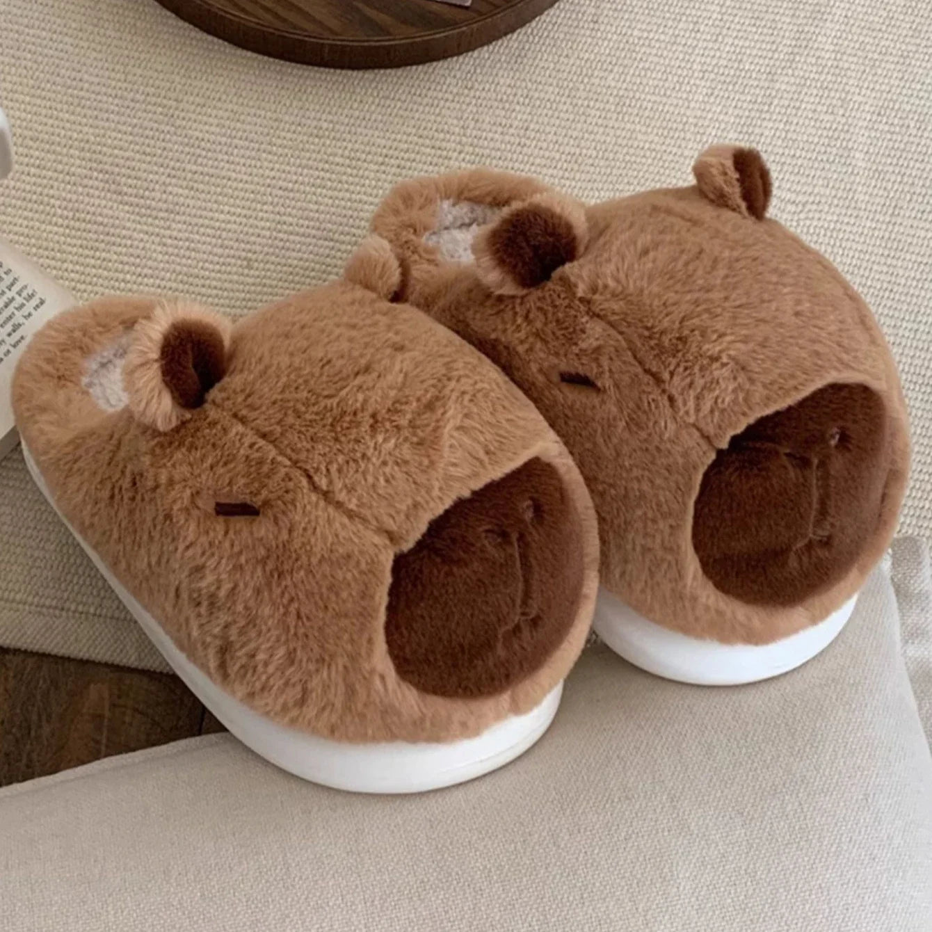 Pantuflas de invierno con diseño de capibara – zapatillas cálidas y cómodas para mujer