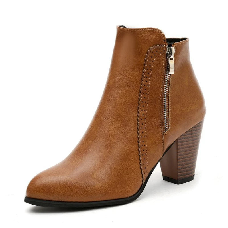 Botines de mujer con tacón grueso – cómodos, modernos y con cremallera.