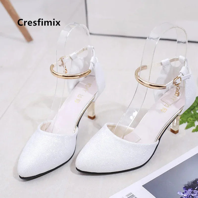 Zapatos de tacón cuadrado con perlas – elegantes y cómodos para mujer