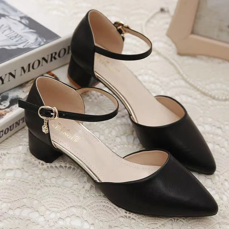 Zapatos de tacón cuadrado con perlas – elegantes y cómodos para mujer