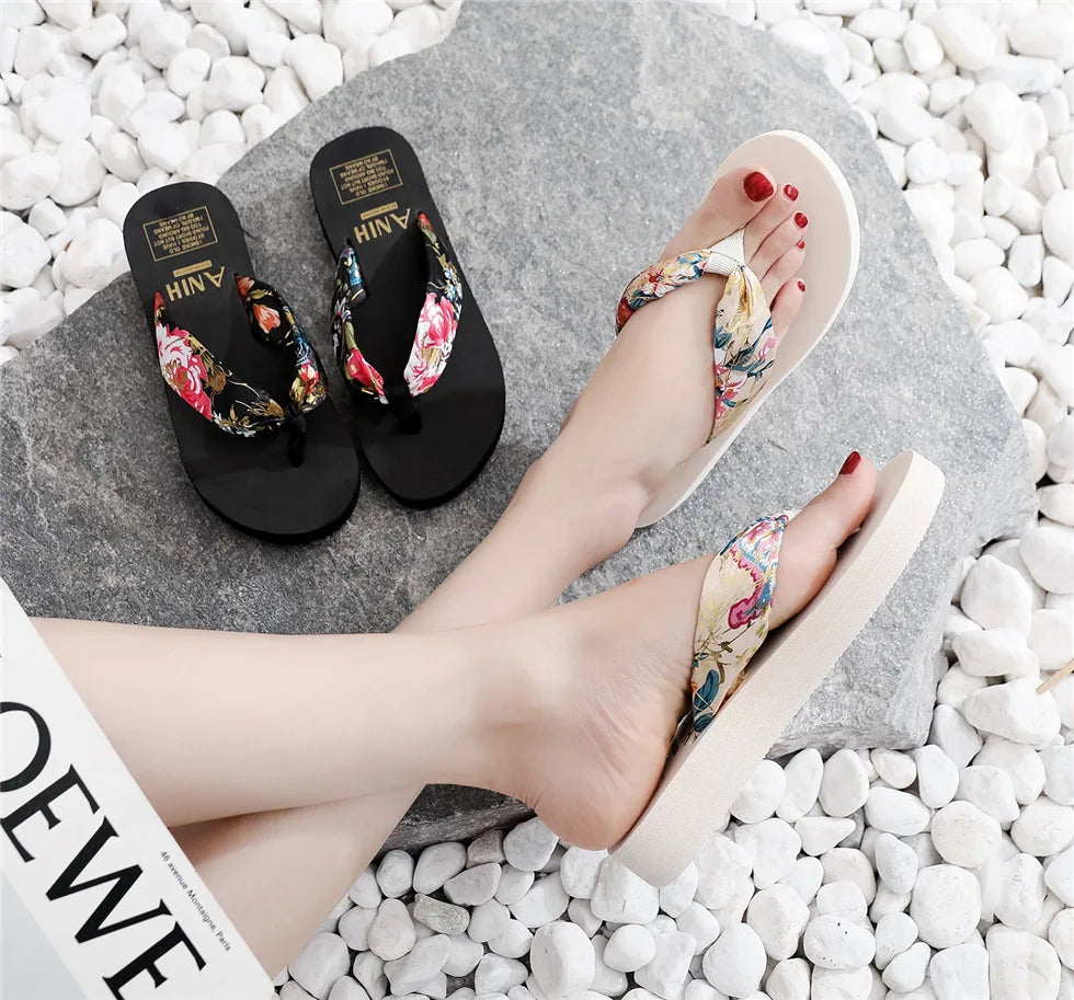 Sandalias de verano para mujer - Chanclas cómodas planas de playa y casa.