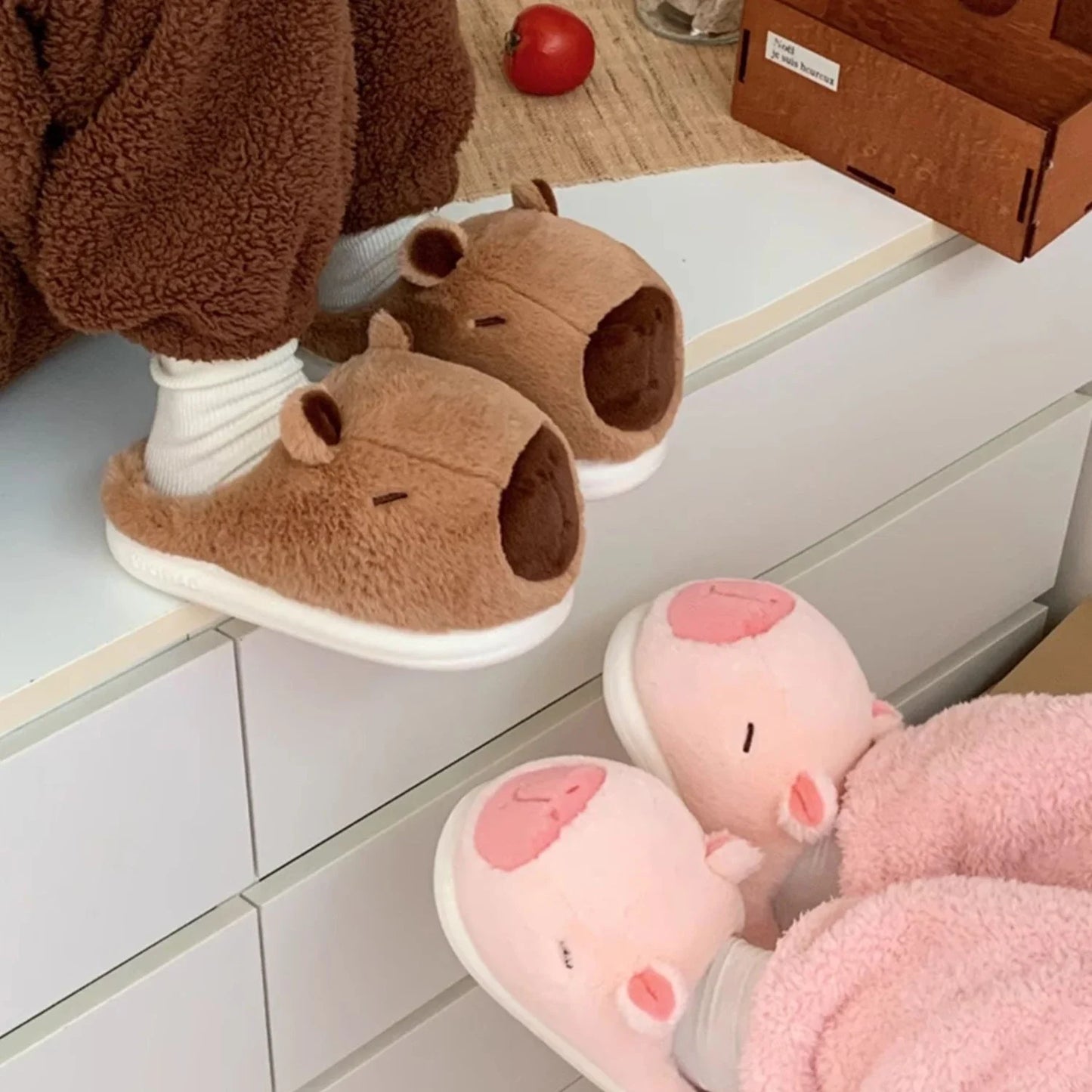 Pantuflas de invierno con diseño de capibara – zapatillas cálidas y cómodas para mujer