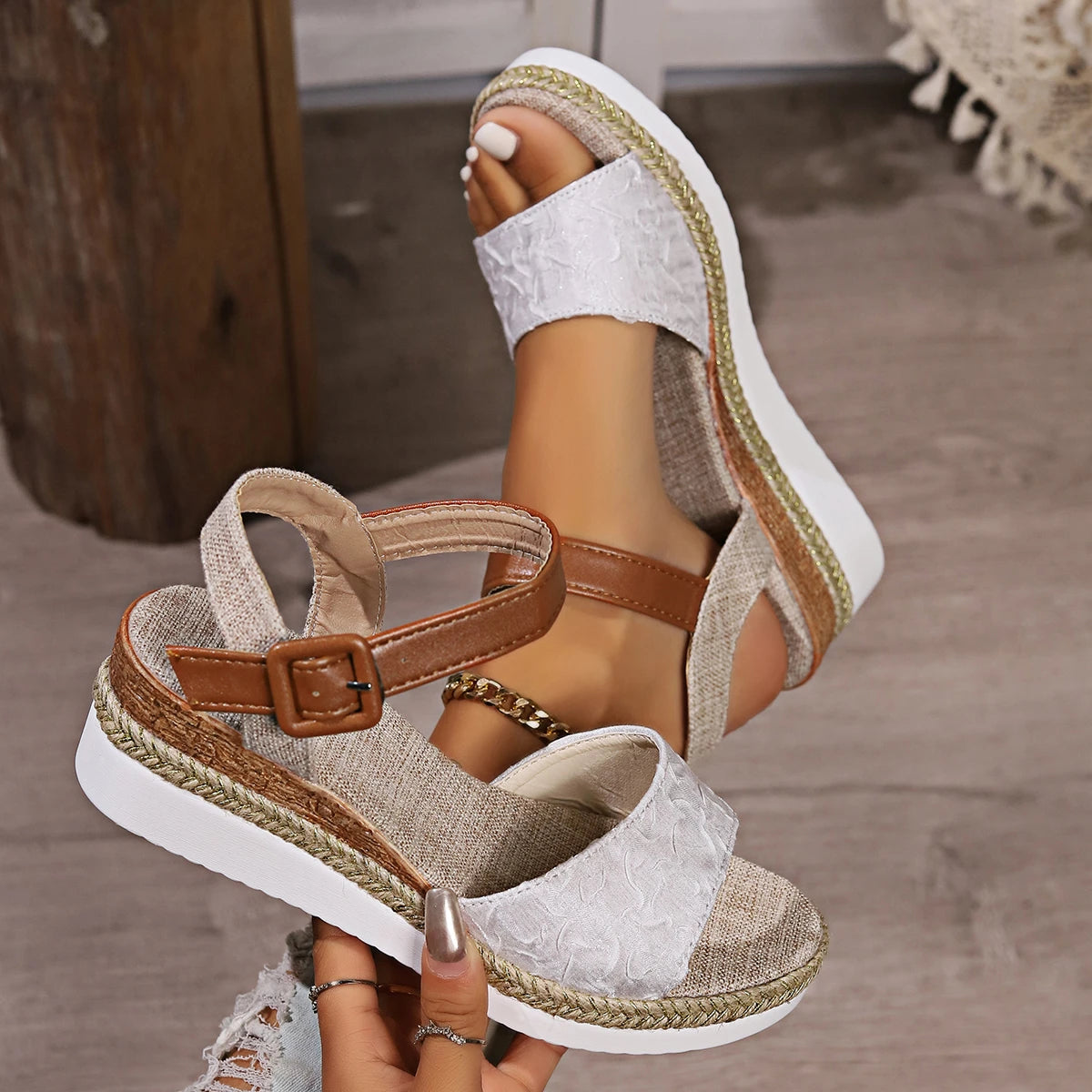 Sandalias de Cuña Ligeras con Plataforma y Punta Abierta – Tendencia de Verano
