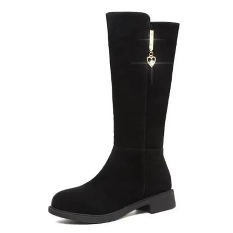 Botas largas de mujer – estilo moderno, forro de felpa y suela plana