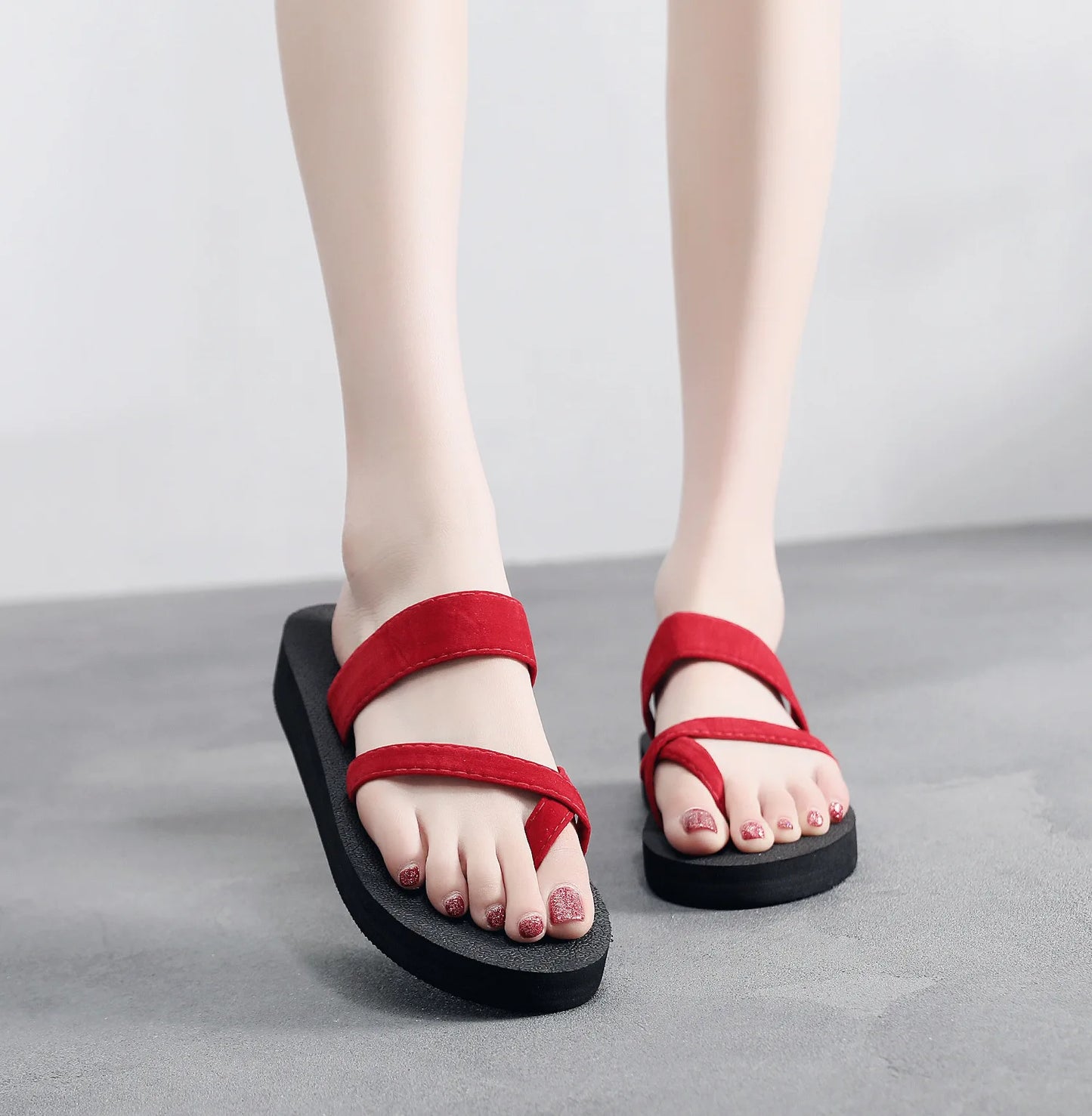 Sandalias de verano para mujer - Chanclas cómodas planas de playa y casa.