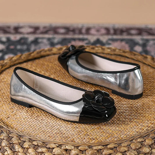 Zapatos planos de mujer con camelia y punta cuadrada – Estilo elegante y cómodo